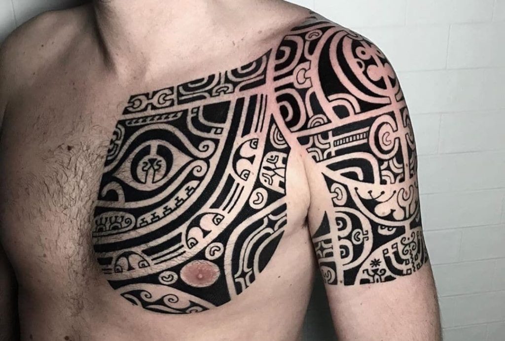 Tattoo by @melting.baby.tattoos with the most modern version of tribal on  some ribs. Zoe has a wide range of things she can do! She works... |  Instagram