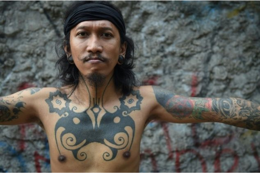 the history of tattoo in Indonesia