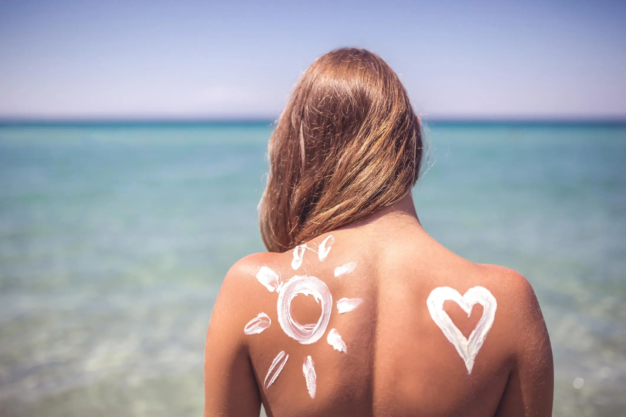 apply sunscreen on your tattoo to avoid sunburn